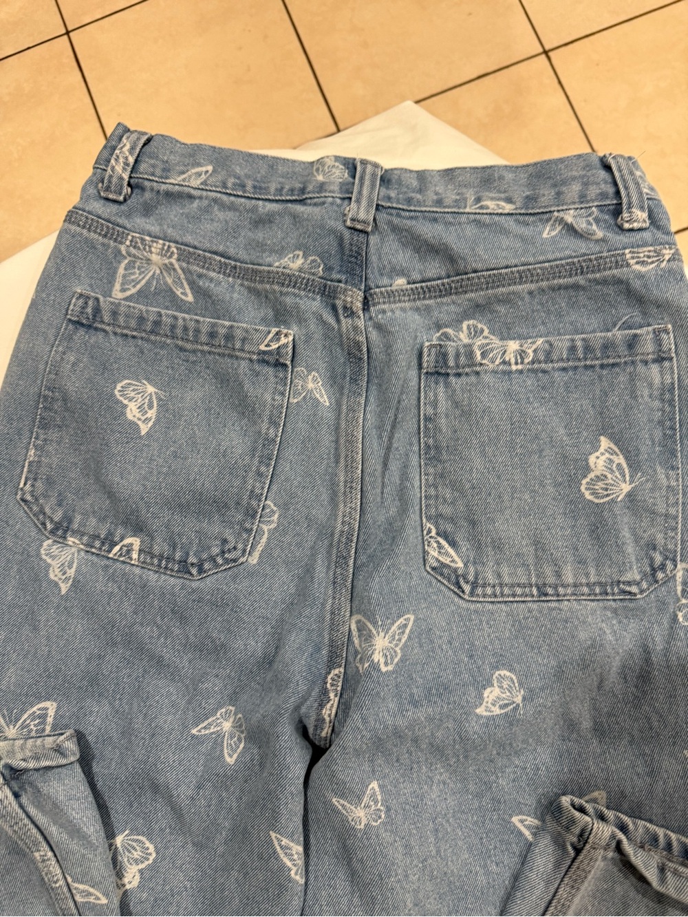 Light Blue Butterfly Print Wide-Leg Jeans - Picture 8 of 9